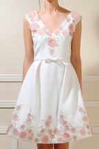 Anne Dress - Classic And Timeless Design